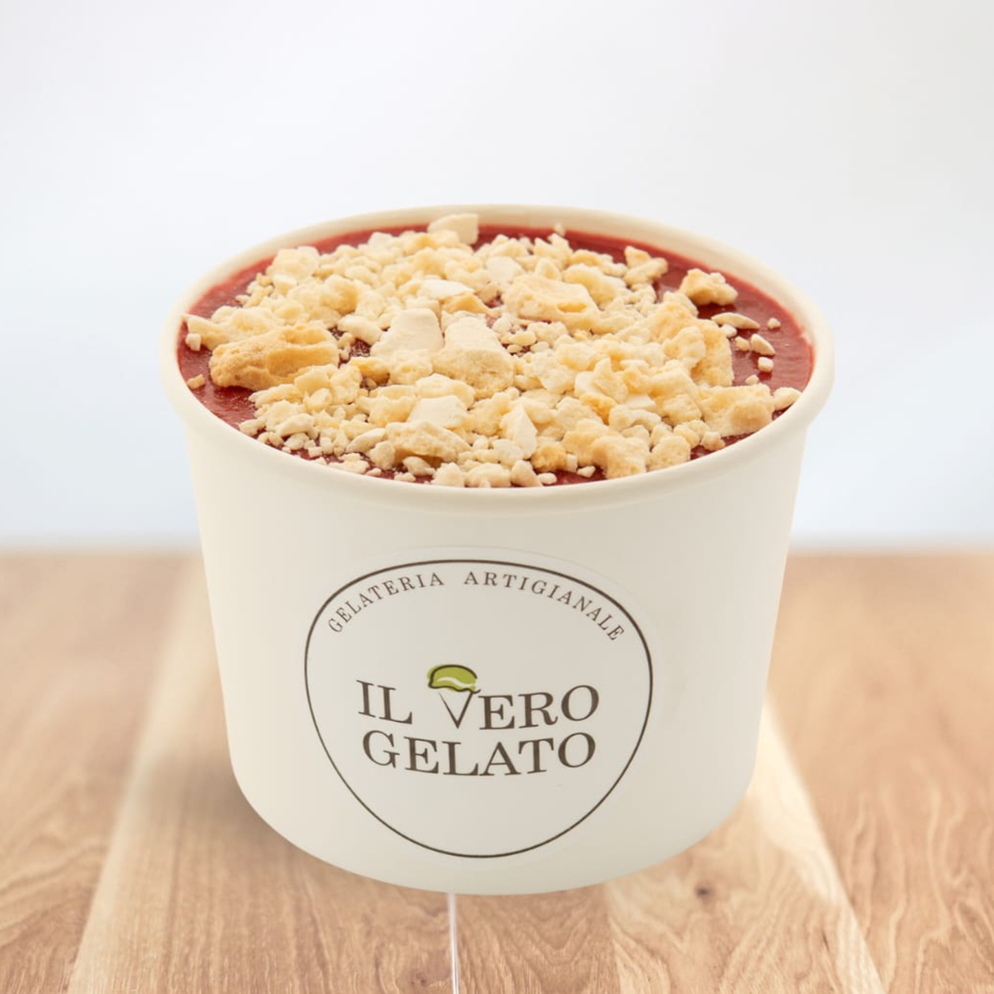Yogurt con Salsa de Fambuesa y Merengue